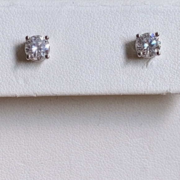 10K GOLD Moissanite Earrings